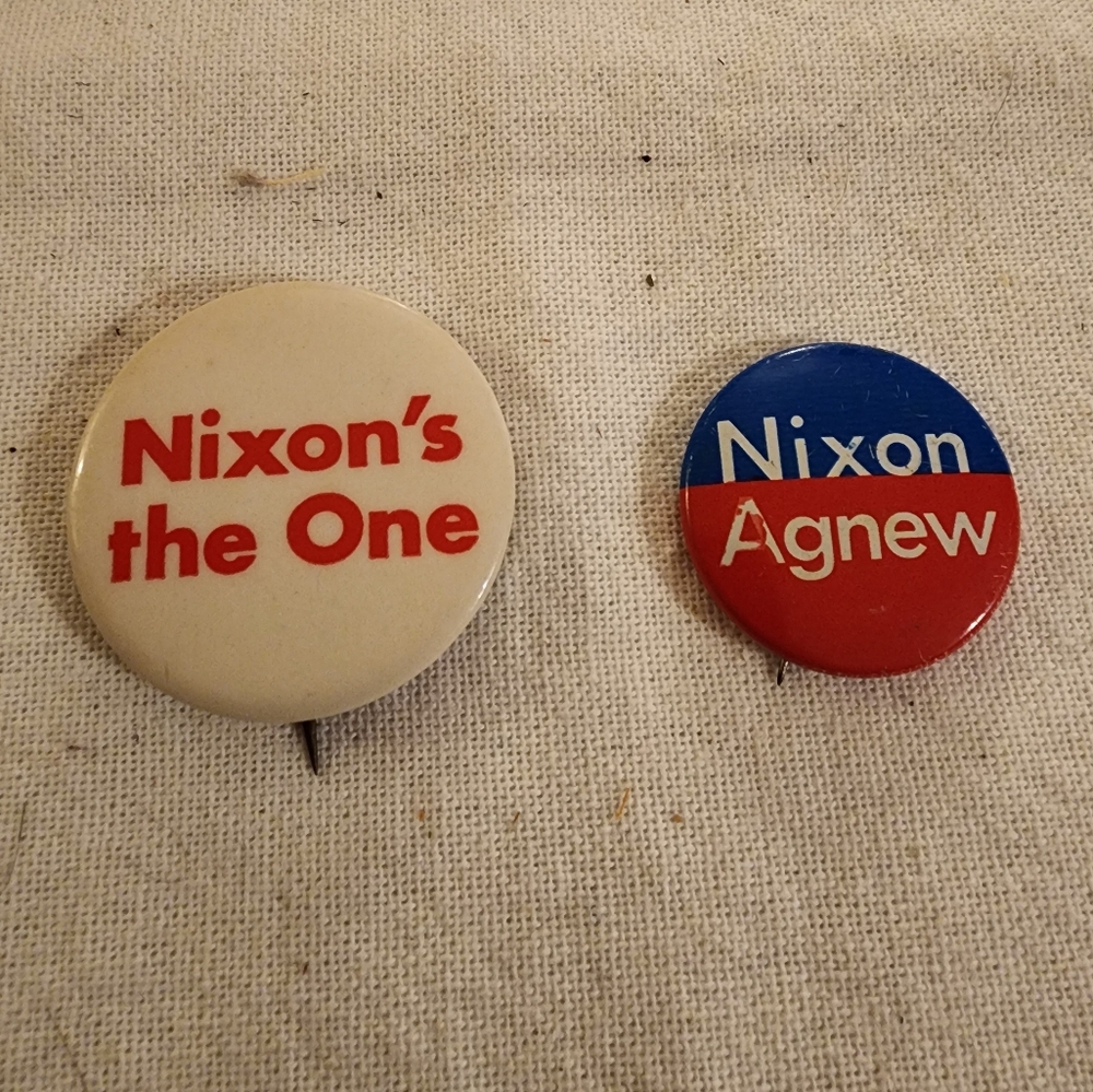 Nixon Campaign Pinback Buttons